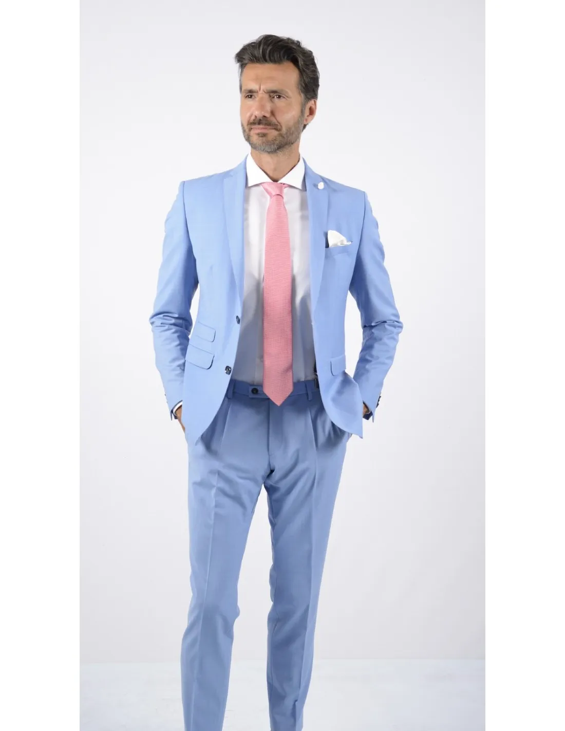 Abito azzurro in fresco lana