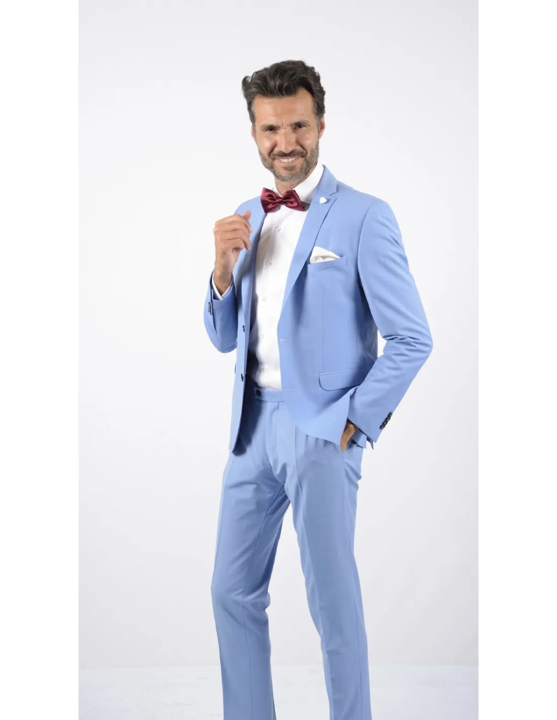 Abito azzurro in fresco lana