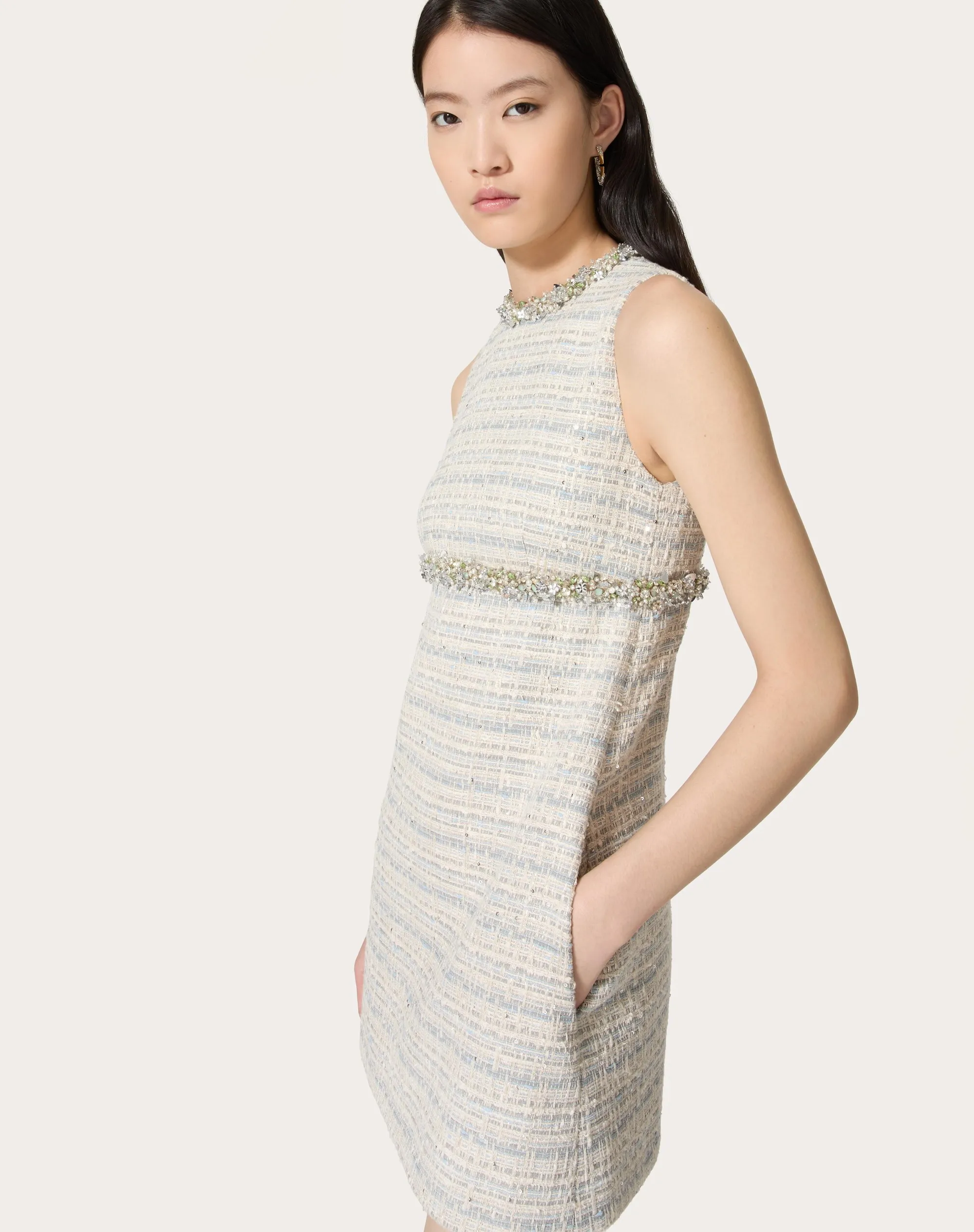 ABITO CORTO IN DELICATE TWEED RICAMATO