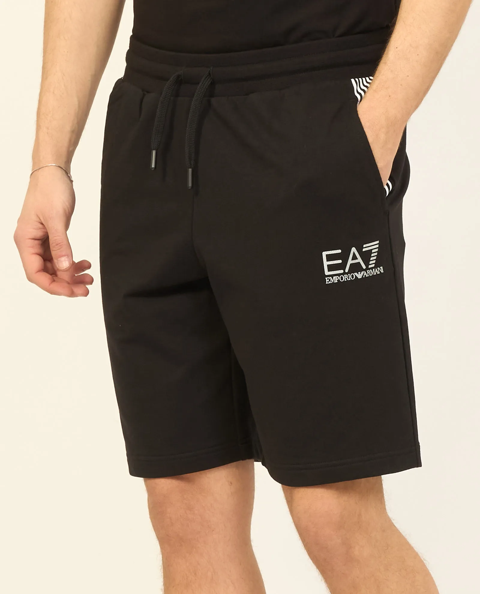 Bermuda uomo 7 Lines di EA7 in misto cotone