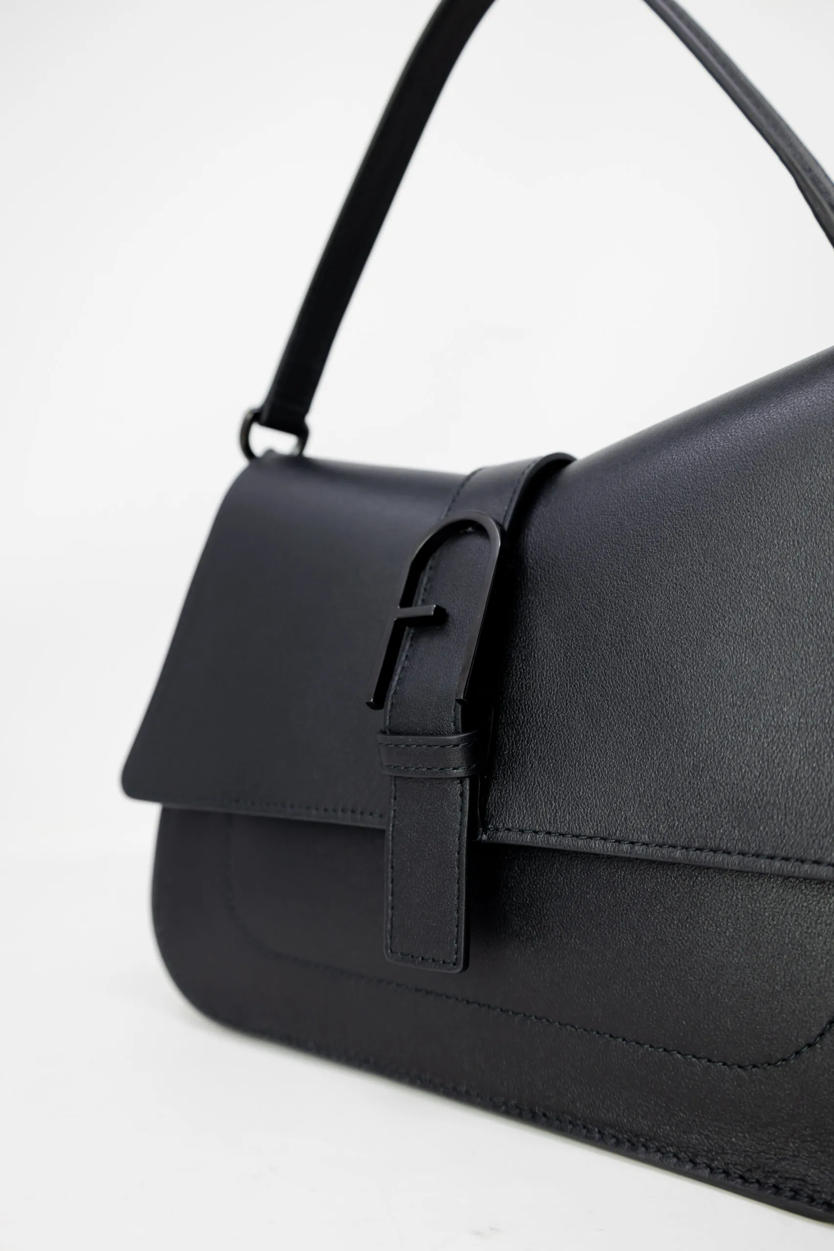 Borsa Furla A FLOW M TOP HANDLE Nero