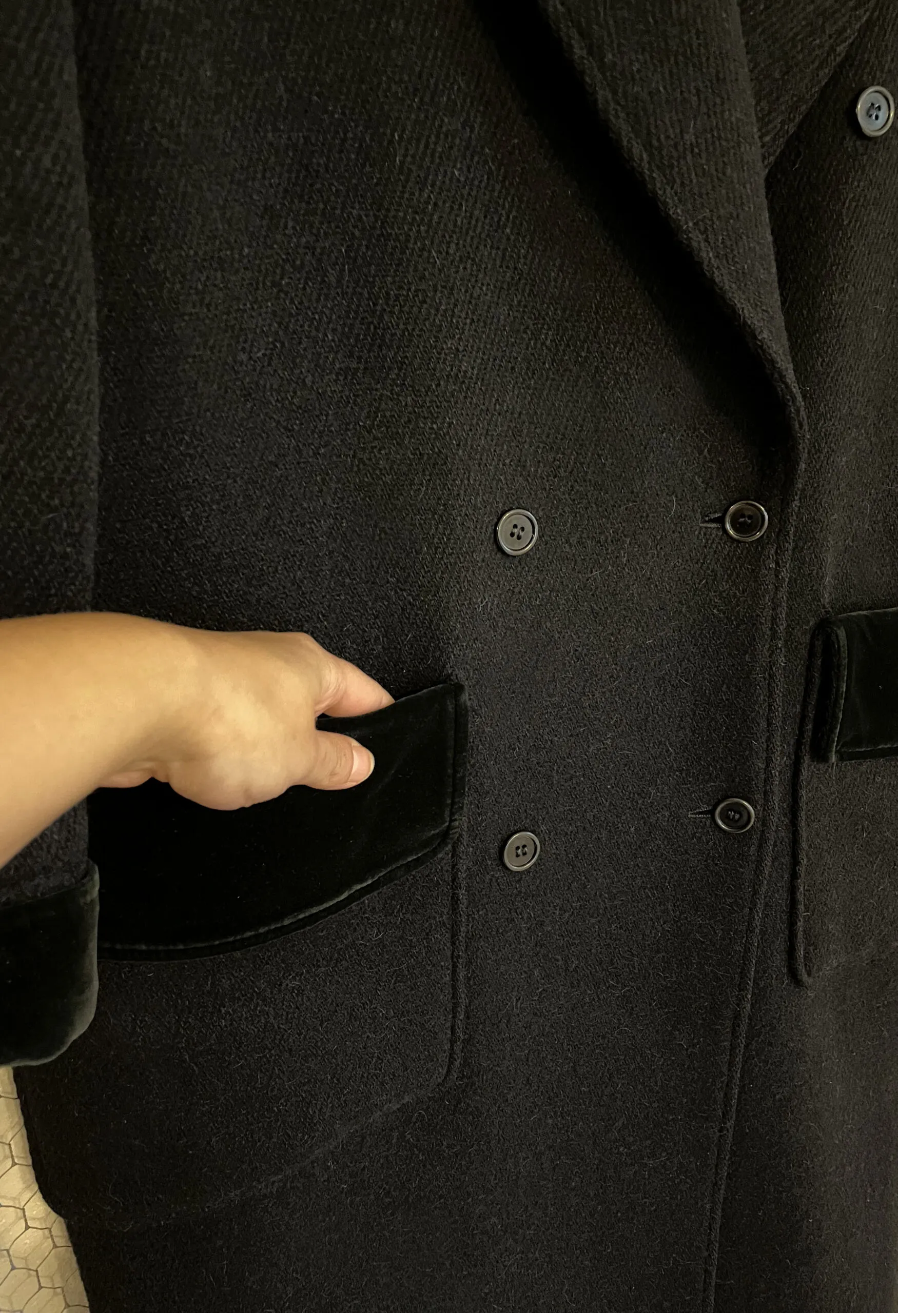 Cappotto nero in lana e alpaca Ungaro vintage anni ’80