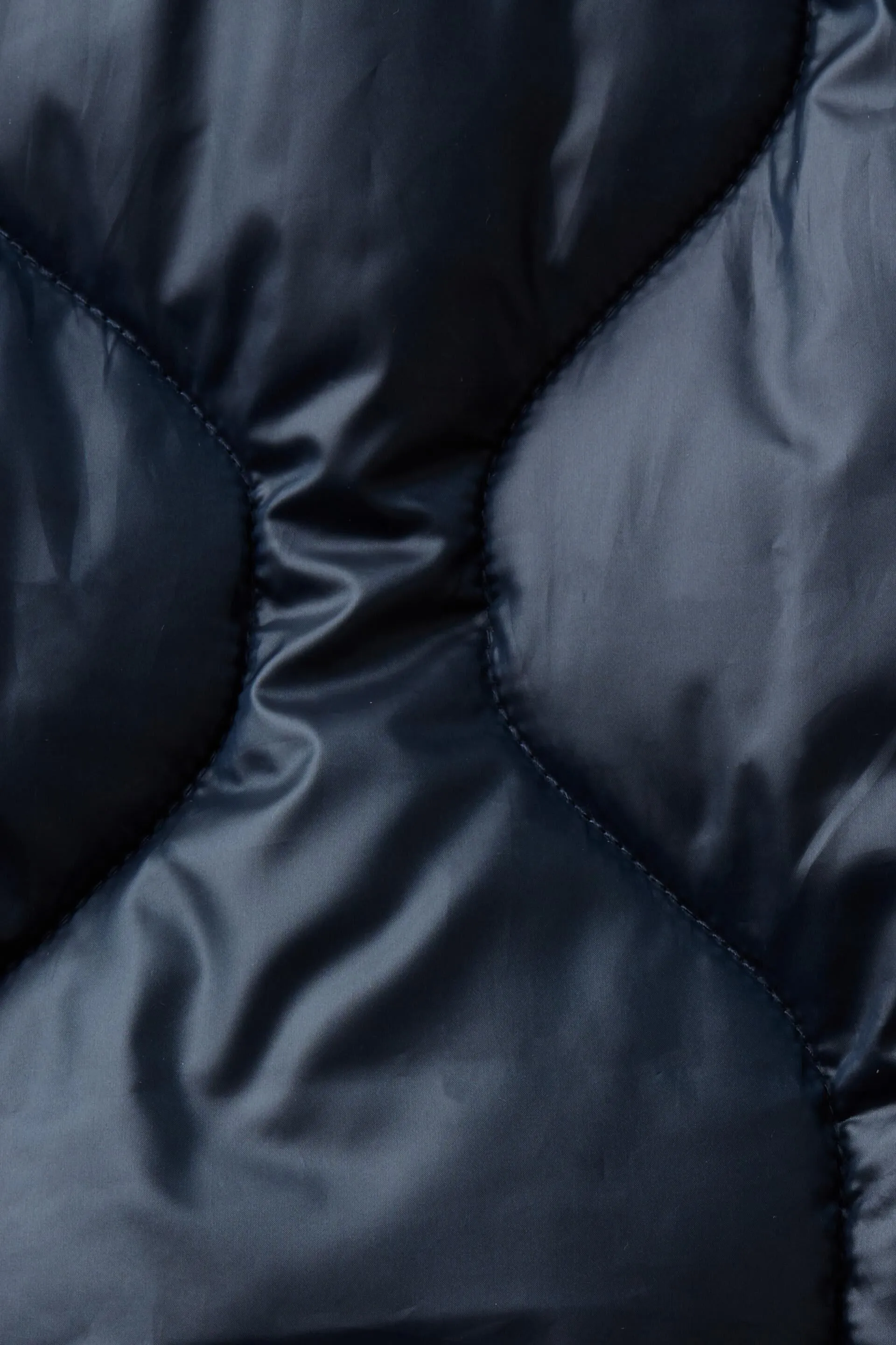 Cappotto trapuntato con colletto in maglia a coste