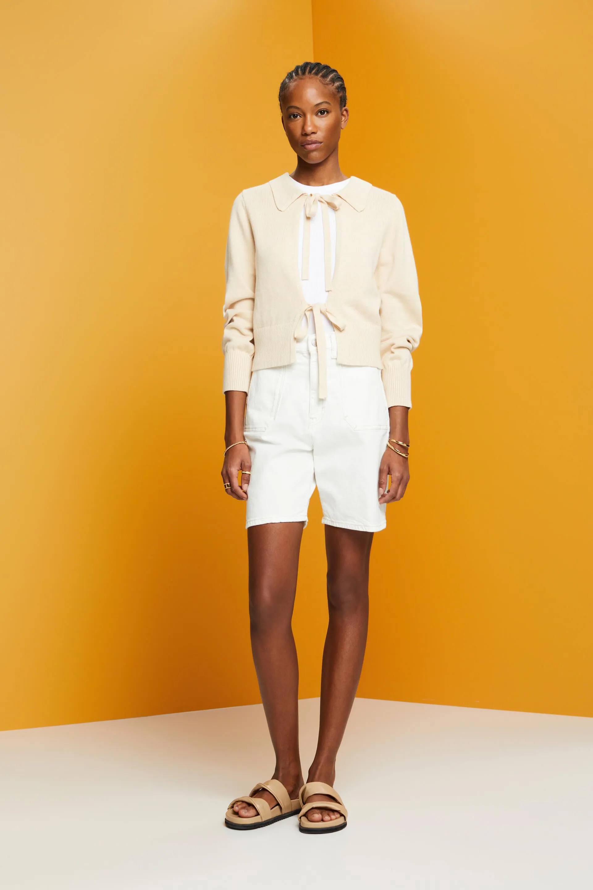 Cardigan con cravatta