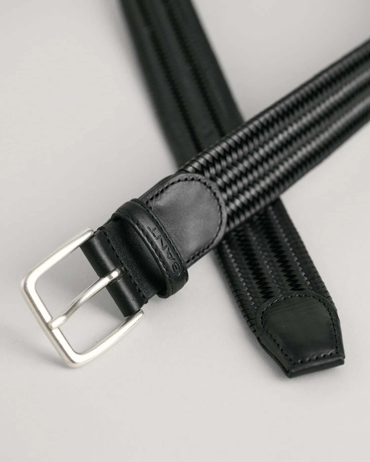 Cintura in pelle elasticizzata intrecciata    