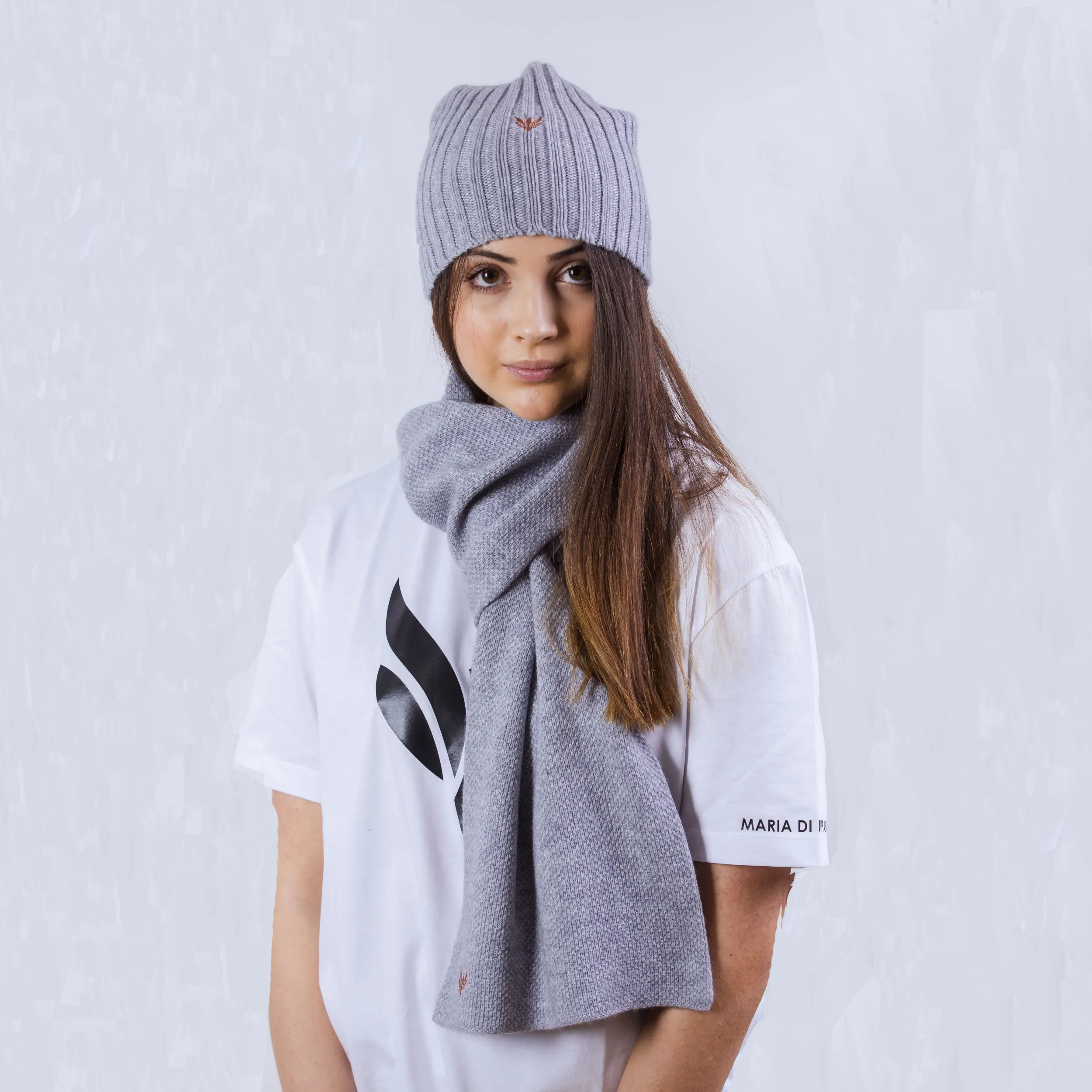 Cuffia in cashmere e fibra metallizzata