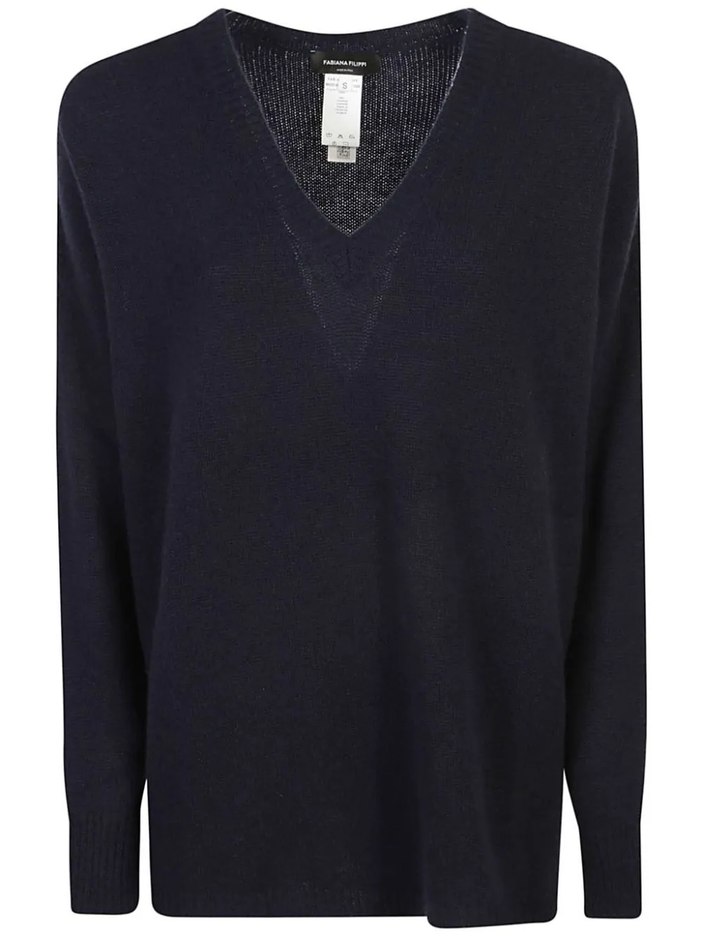 Fabiana Filippi-Maglione in cashmere