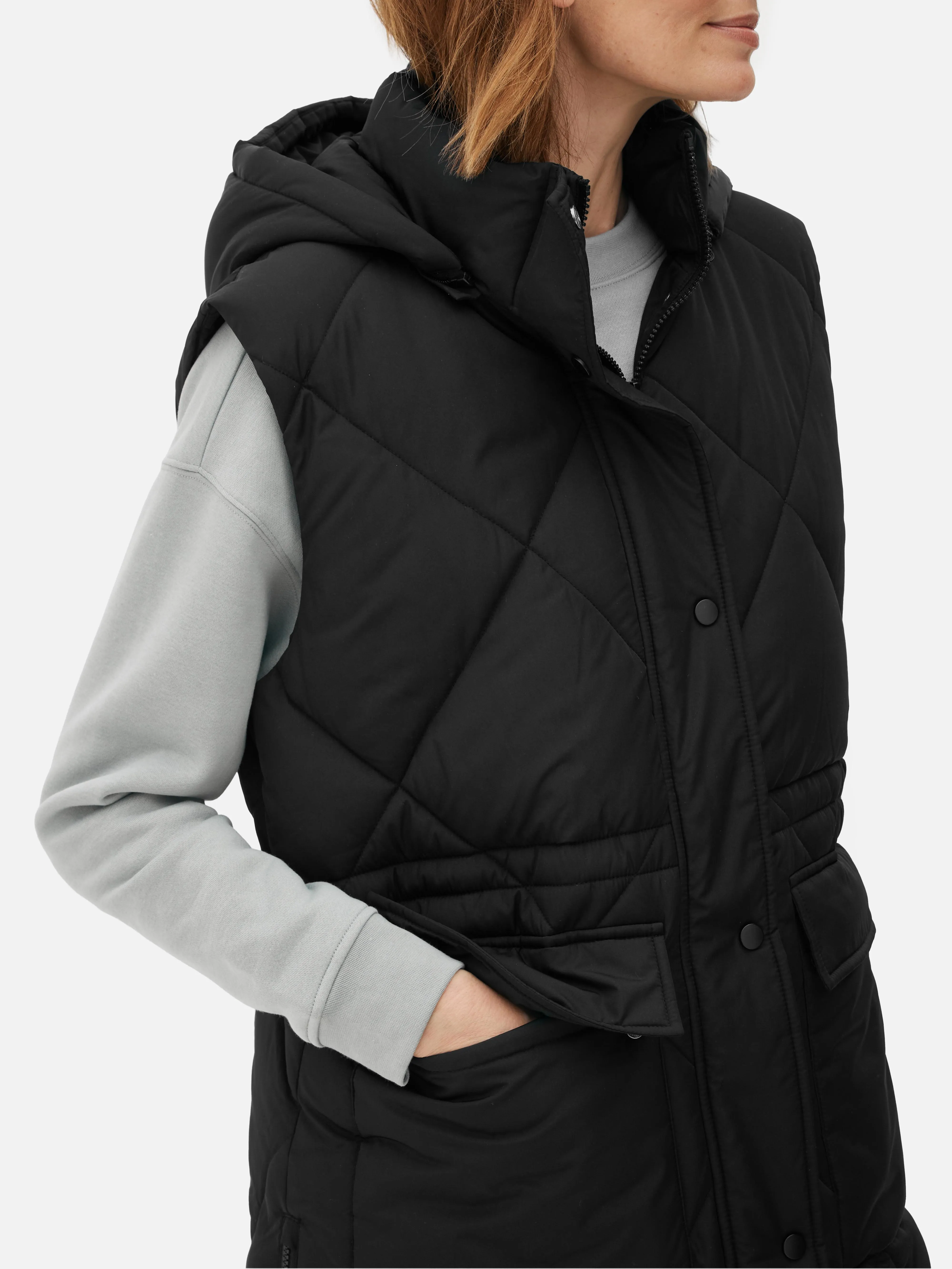 Gilet imbottito lungo con cappuccio