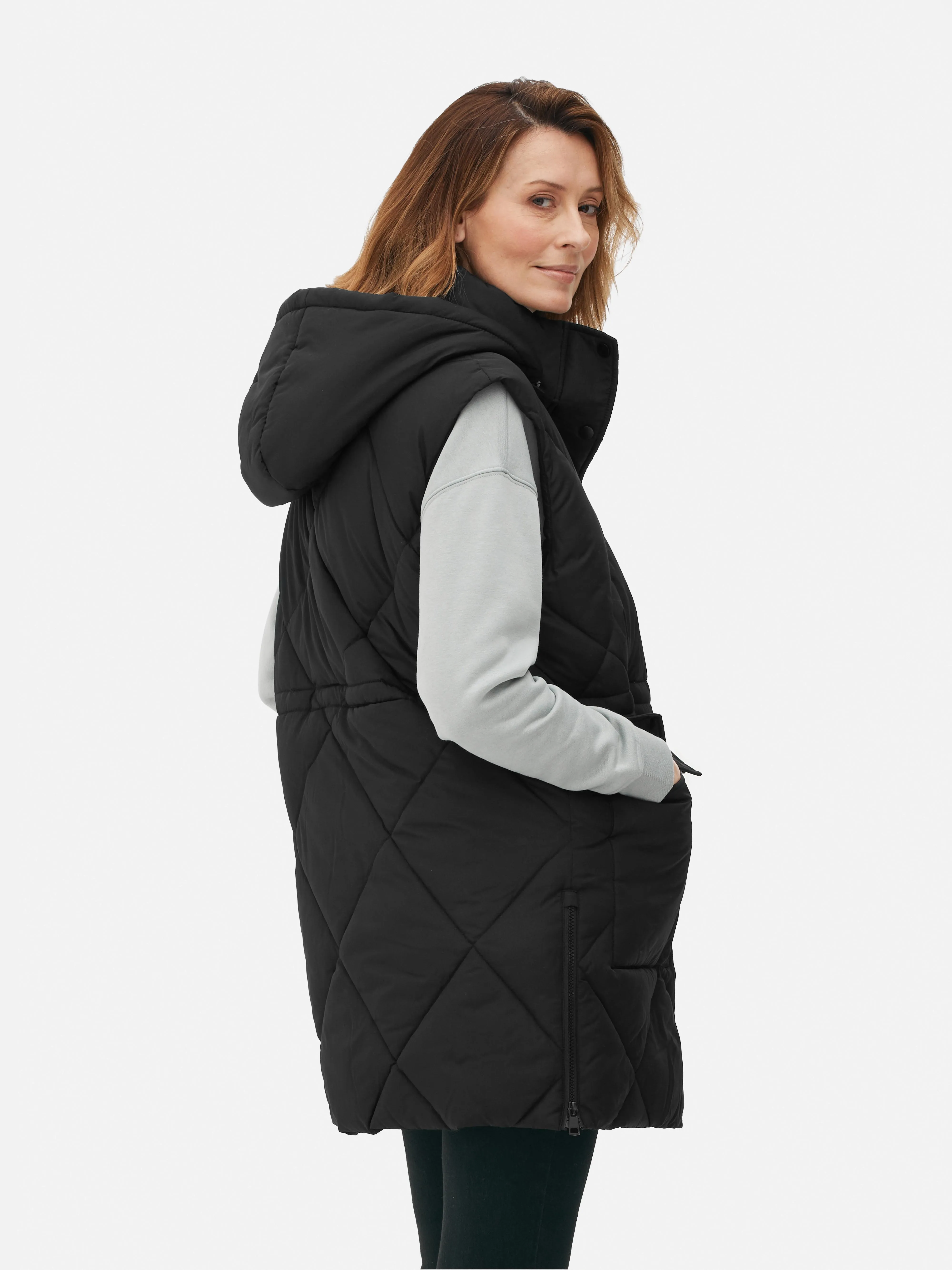 Gilet imbottito lungo con cappuccio