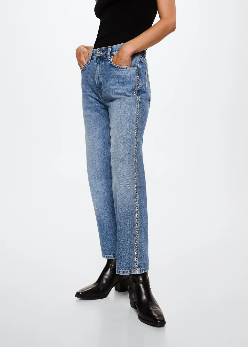 Jeans diritti borchie