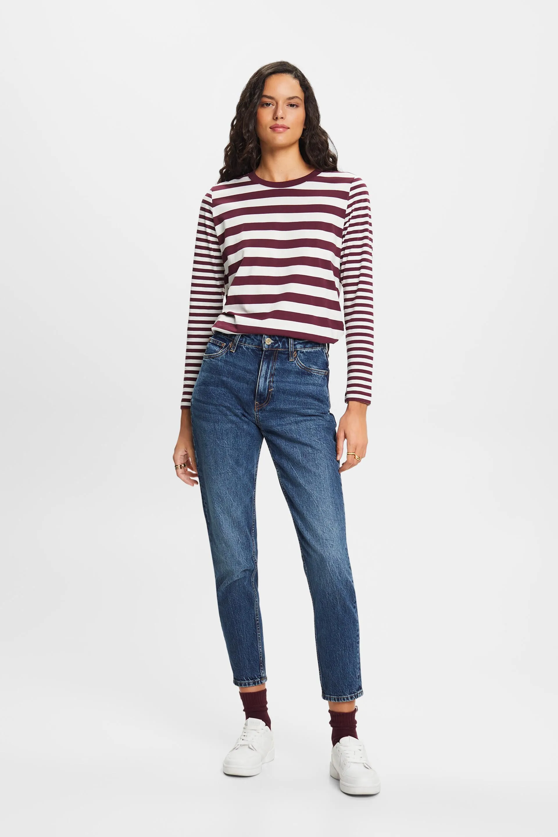 Jeans retrò dal taglio classico a vita alta