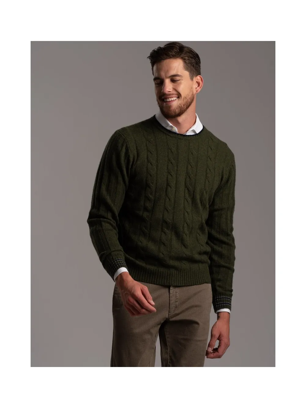Maglia girocollo uomo a trecce con contrasto collo e polsi