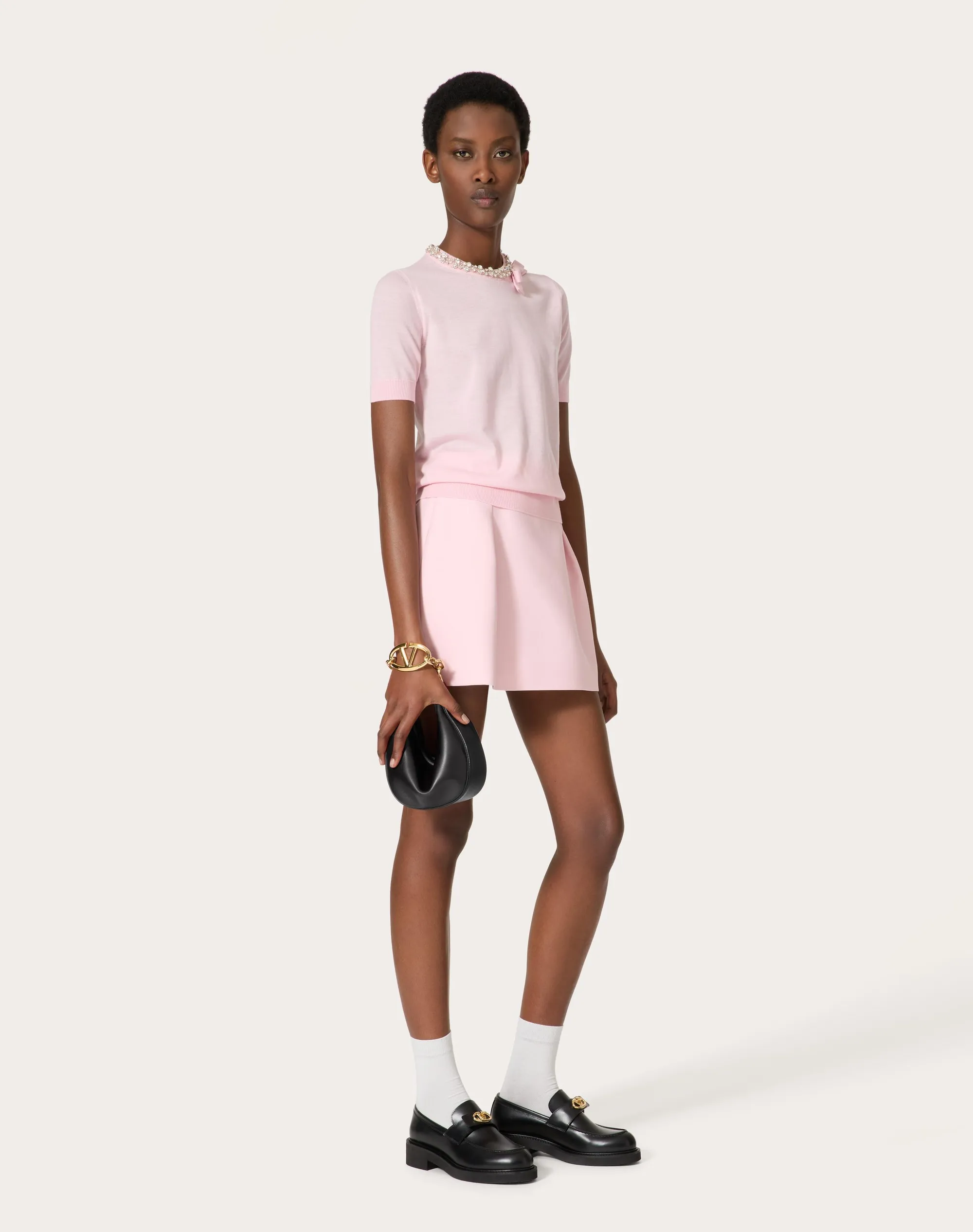 MAGLIA IN LANA RICAMATA