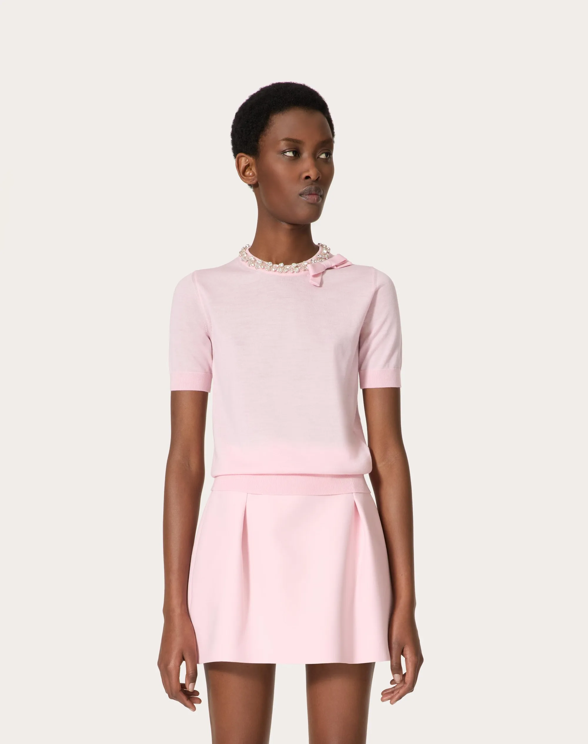 MAGLIA IN LANA RICAMATA