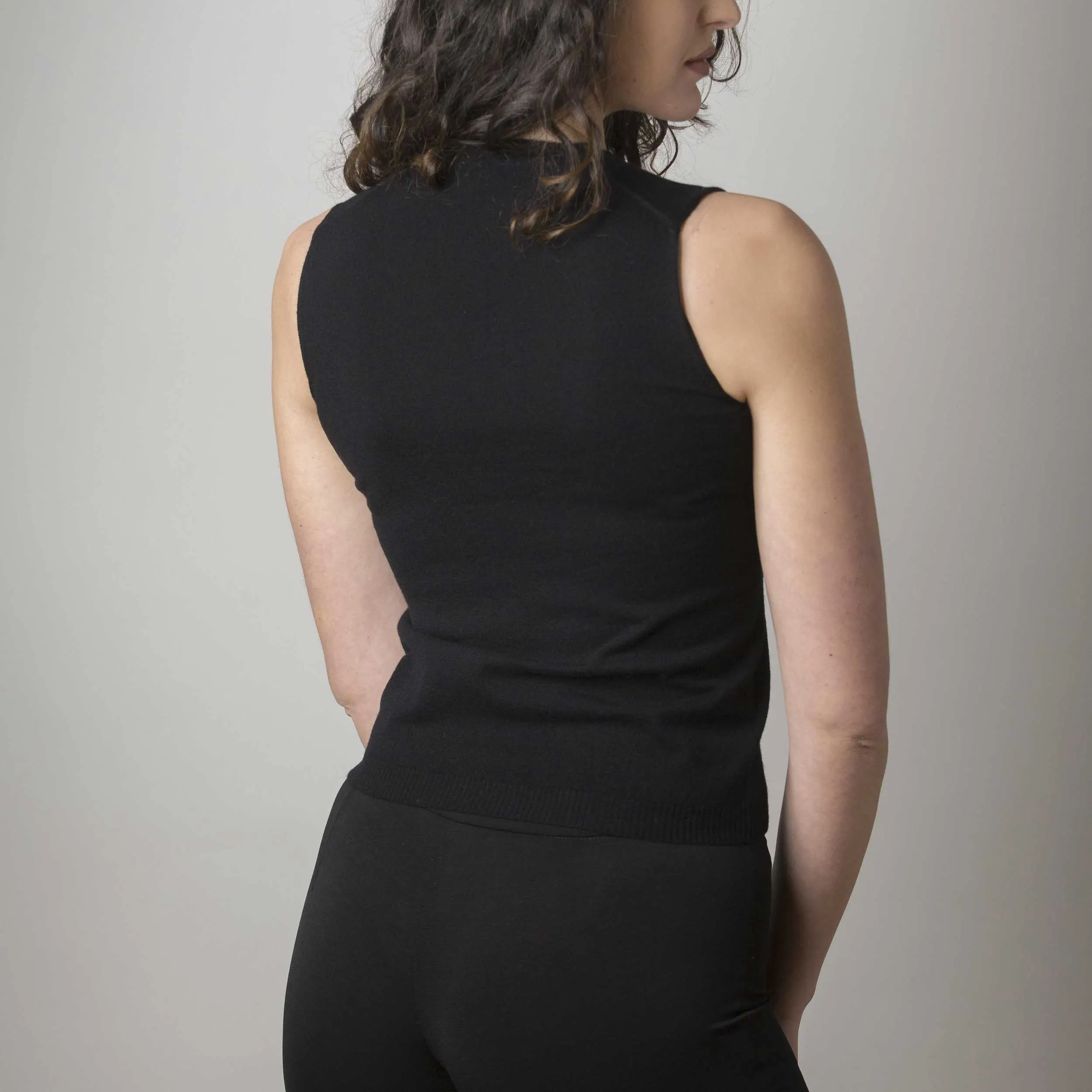 Maglia Tank Top in Puro Cashmere Nera