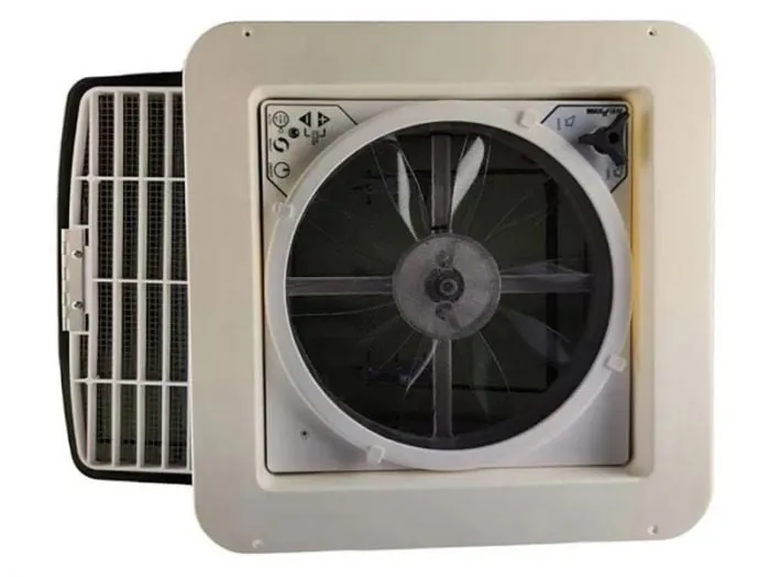 Maxxfan deluxe smoke oblò tetto con ventilatore
