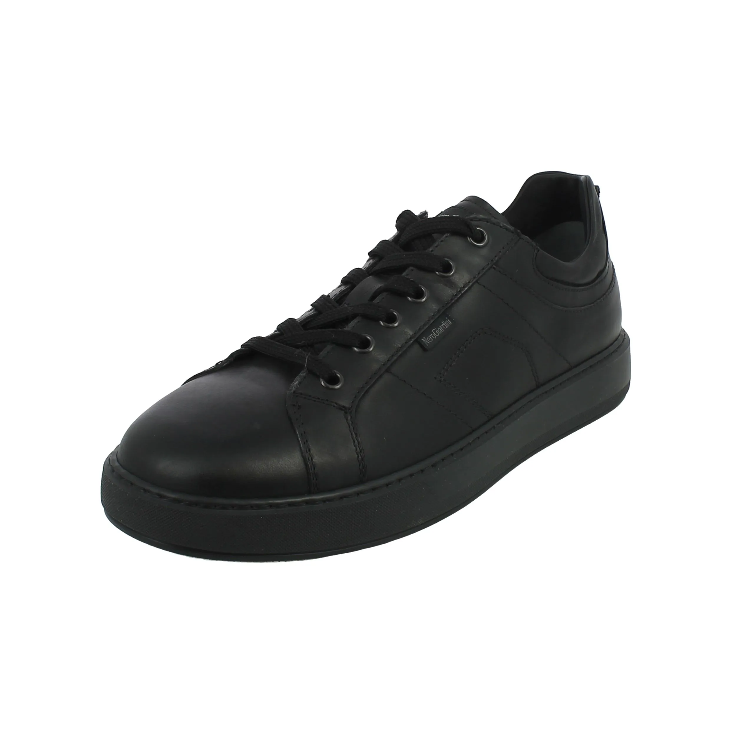 NeroGiardini  Sneaker in pelle nera 