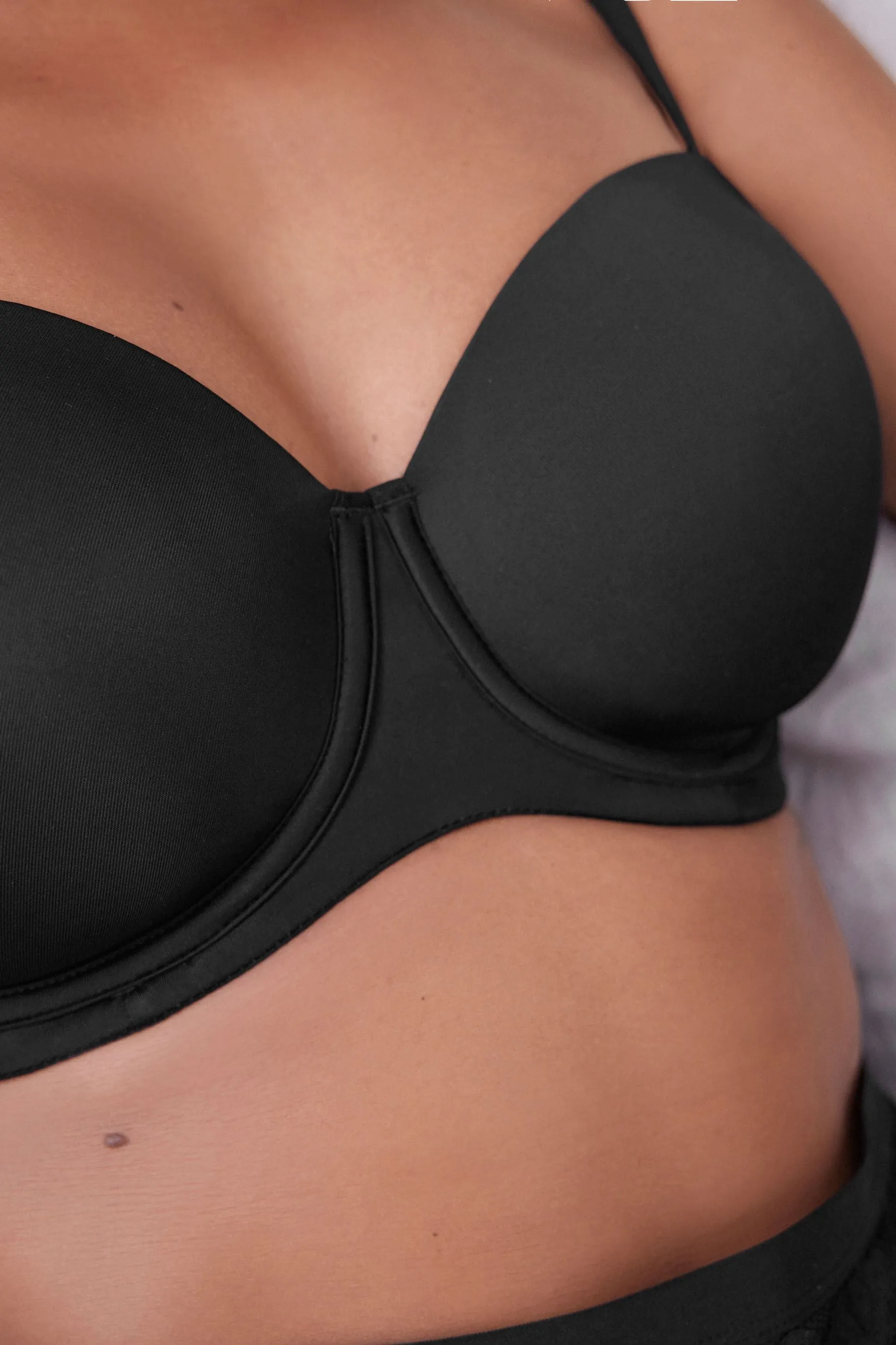 Reggiseno multiposizione leggero imbottito senza spalline DD+
