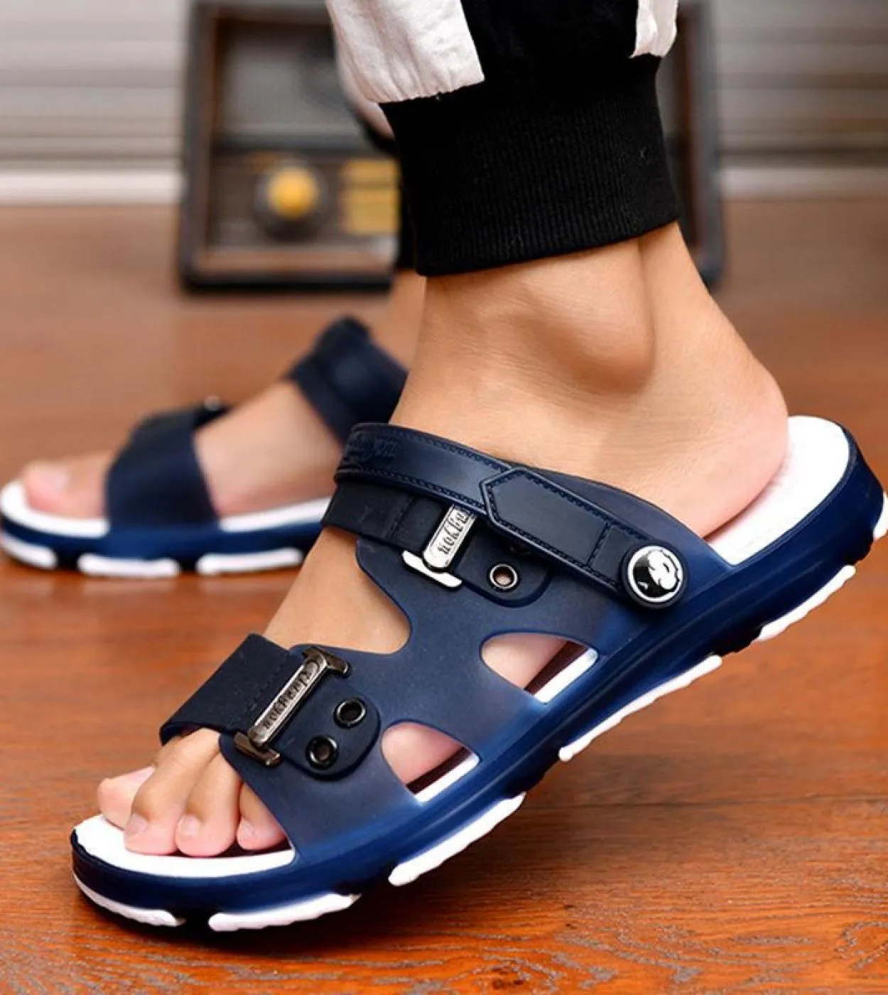 Sandali per uomo Scarpe firmate Pantofole da spiaggia estive Moda antiscivolo Scarpe casual durevoli Gladiatore Zapatos Eva