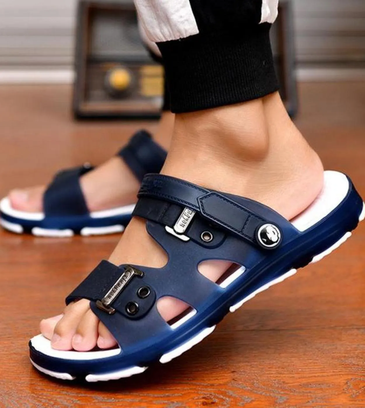 Sandali per uomo Scarpe firmate Pantofole da spiaggia estive Moda antiscivolo Scarpe casual durevoli Gladiatore Zapatos Eva