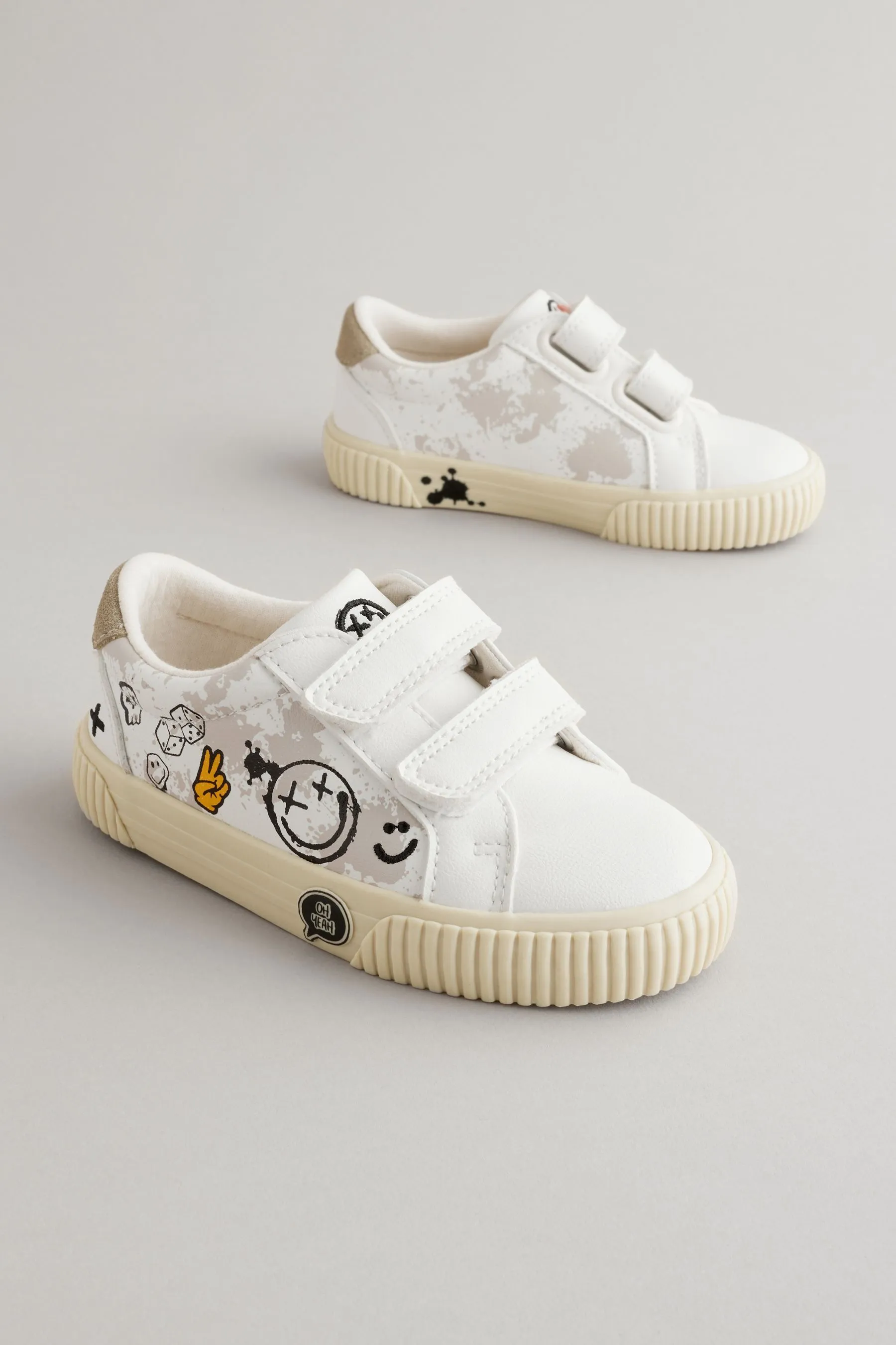 Scarpe con chiusura a strappo    