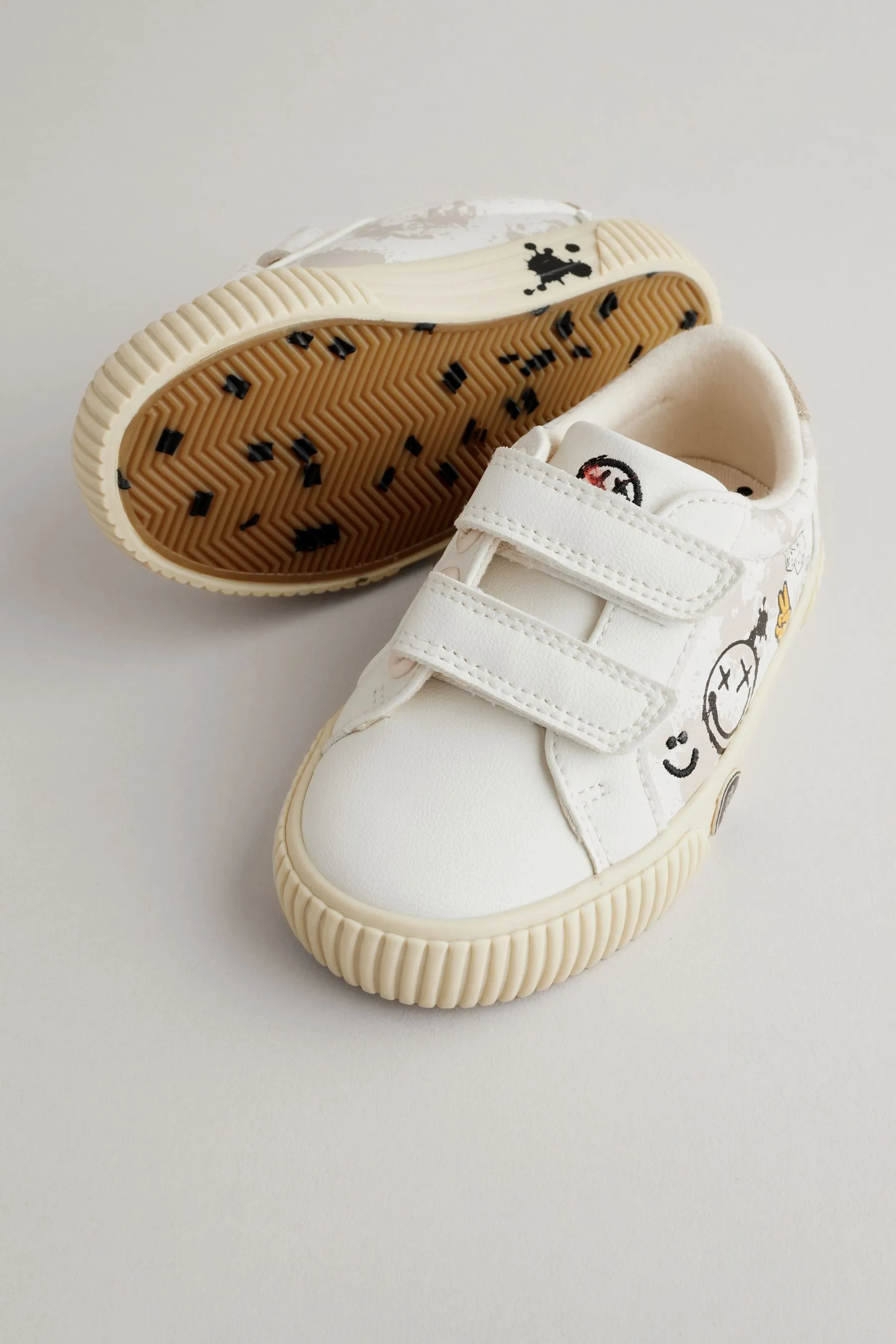 Scarpe con chiusura a strappo    