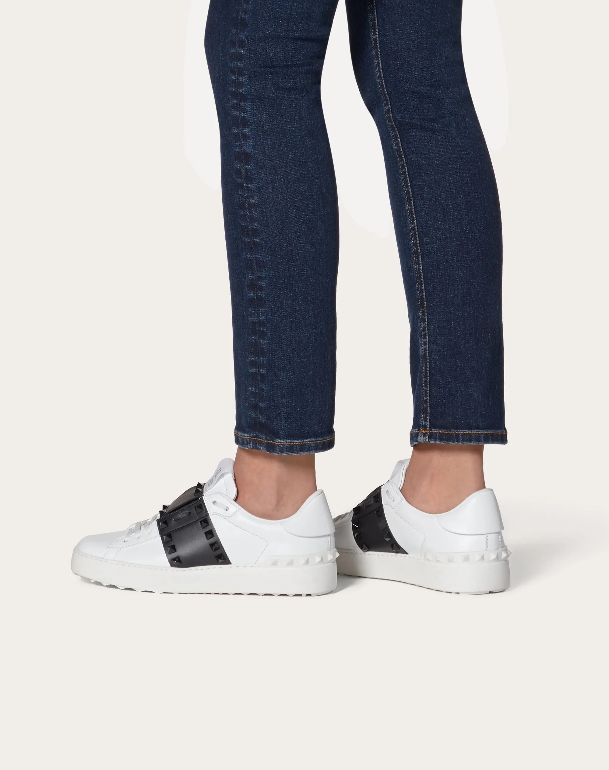 SNEAKER ROCKSTUD UNTITLED IN VITELLO CON BORCHIE IN TONO