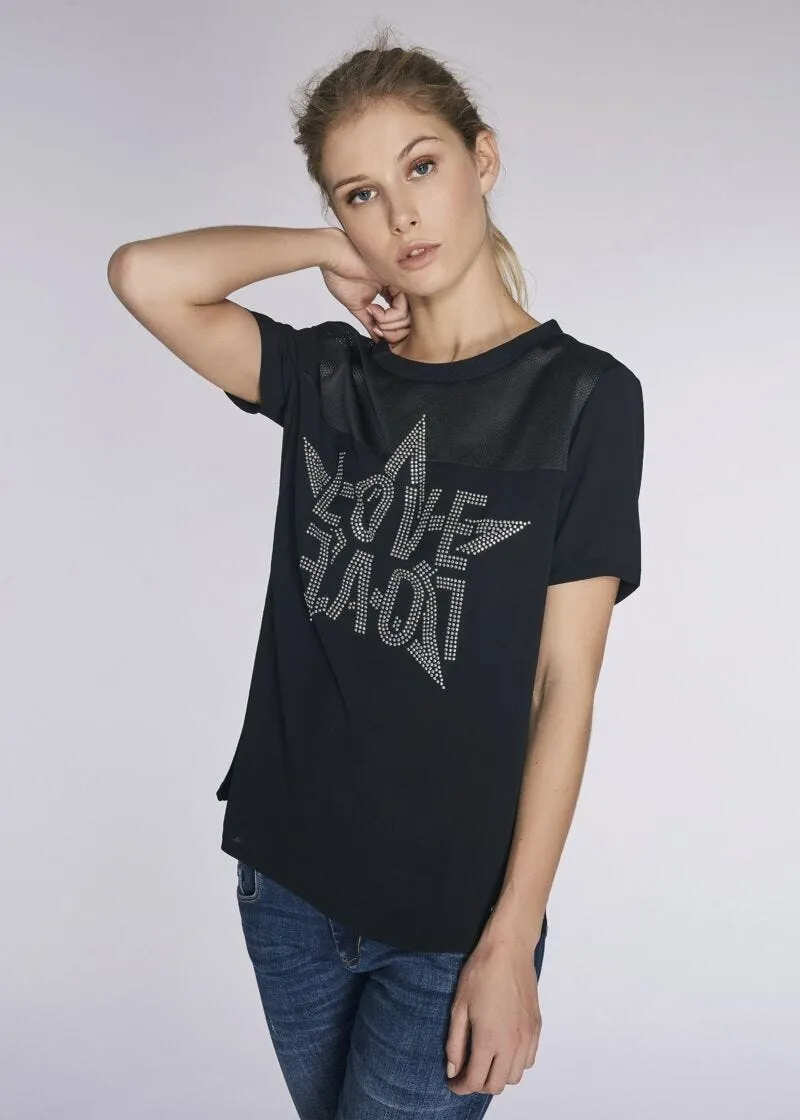 T-shirt in tessuto tecnico con borchie