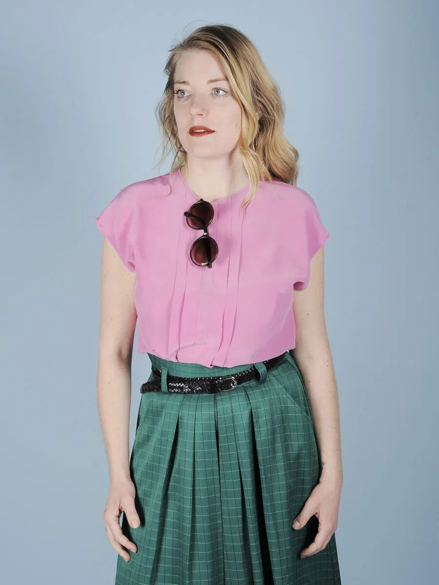 Top in pura seta rosa blush con pieghe