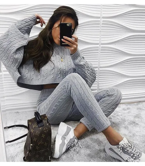 Tuta knitt