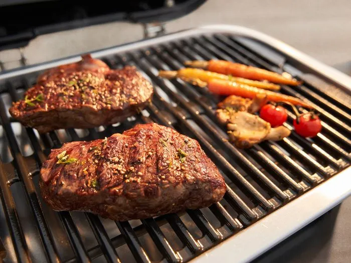Weber Lumin Black barbecue elettrico